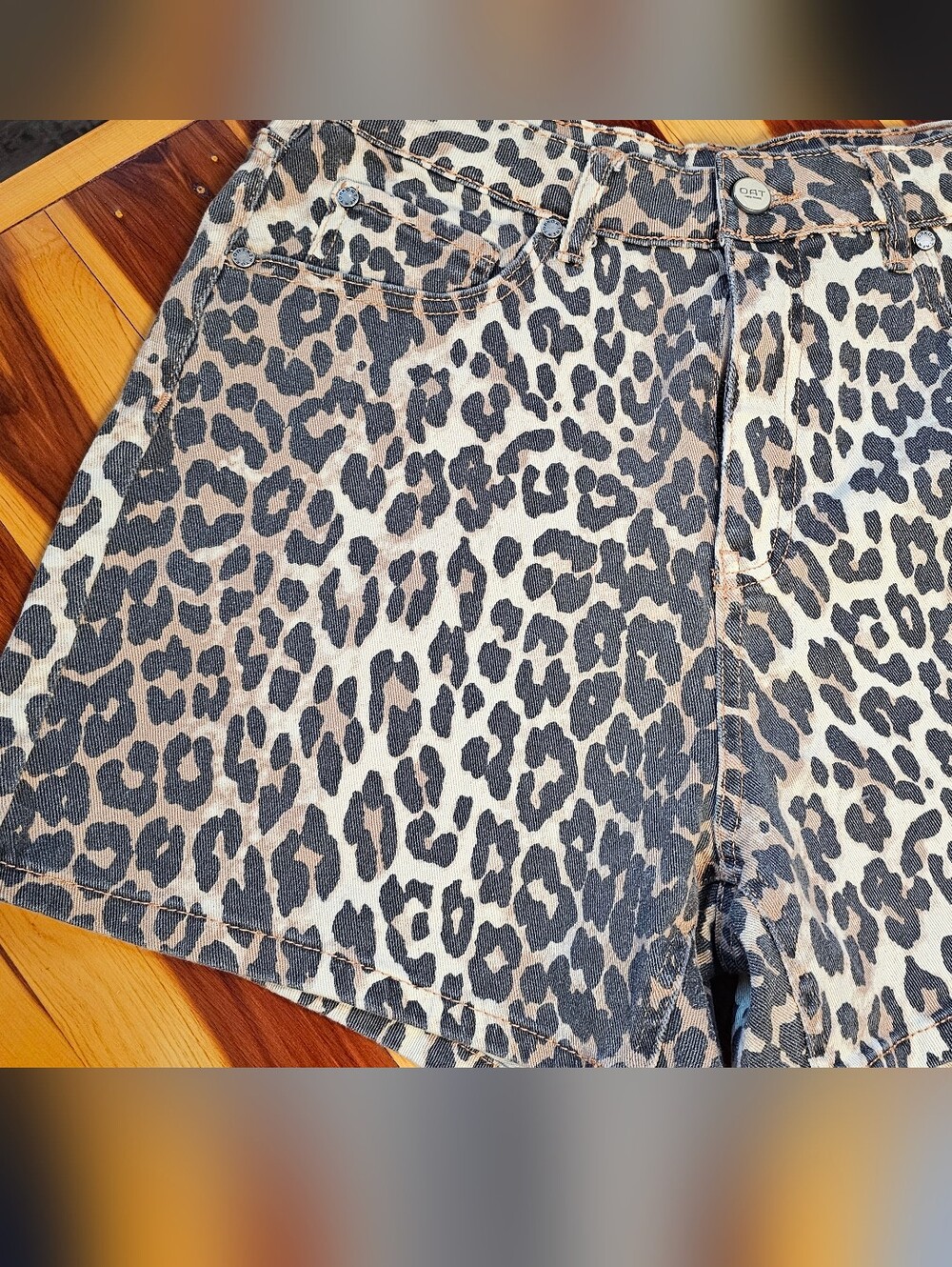 OAT New York Leopard Print Denim Shorts Size 8/29 Animal Print Jean Shorts